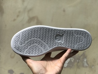 Giày Stan Smith mới phối gót hoa bền êm đẹp