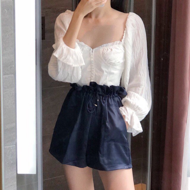 Áo cổ vuông tay bồng