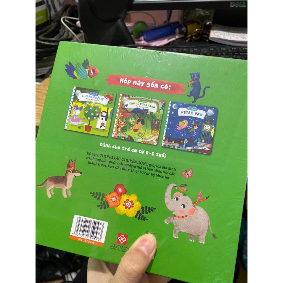 Sách - Sách tương tác chuyển động : Xứ sở diệu kỳ  ( Đinh Tị )