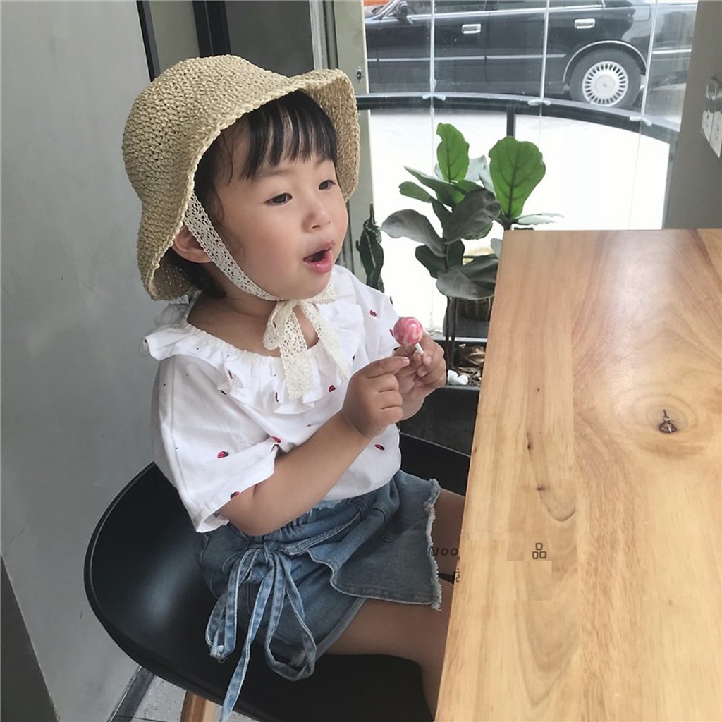 Mũ Cói Kèm Dây Buộc Vành Rộng Che Nắng Cho Bé Yêu