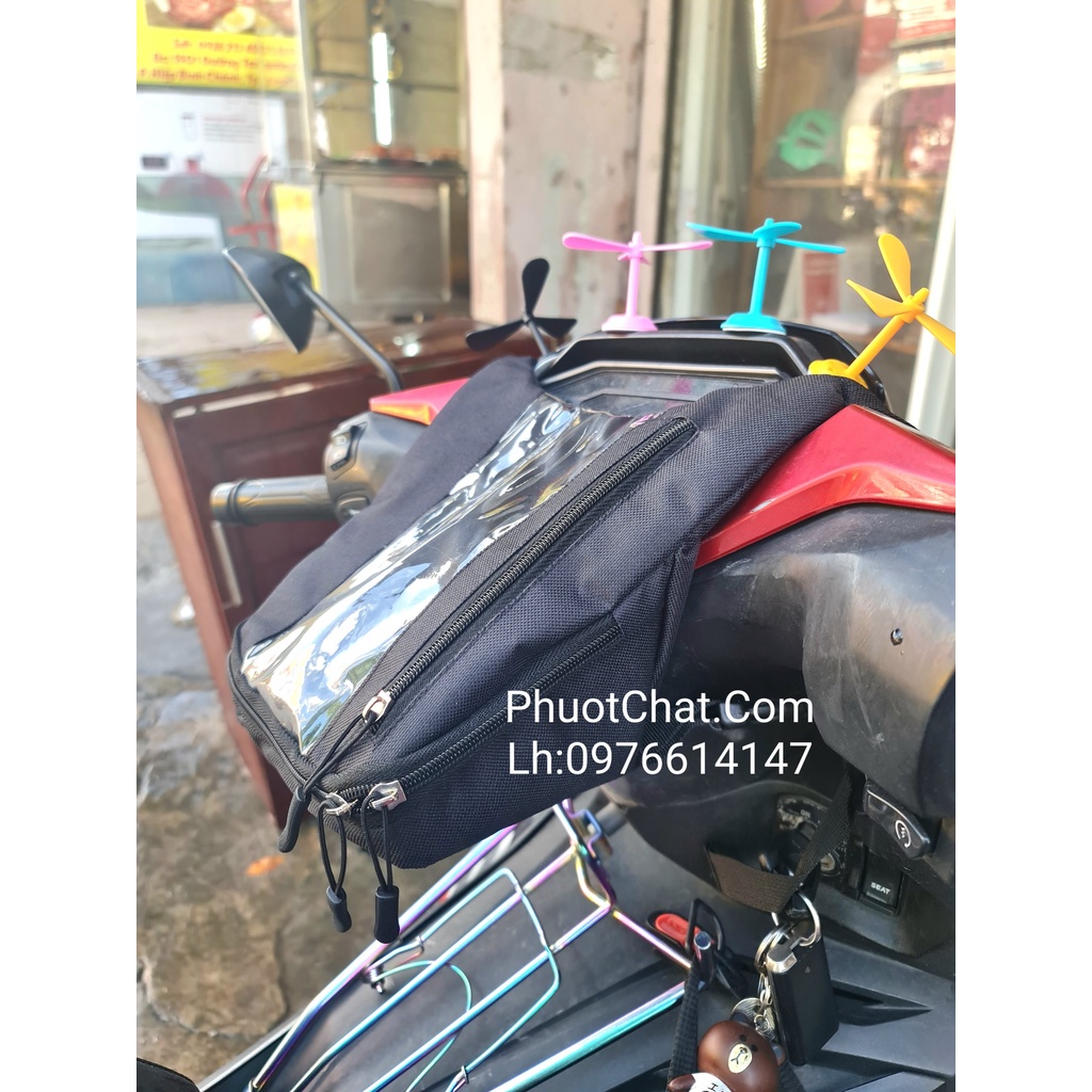 Túi treo xe máy chạy Grab, shipper giao hàng-Túi treo đầu xe máy loại dọc cảm ứng điện thoại có lỗ sạc pin