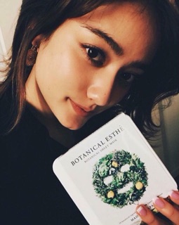 Mặt nạ thảo mộc Botanical