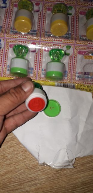 Con dấu in mini bằng nhựa có đèn Led rất đẹp