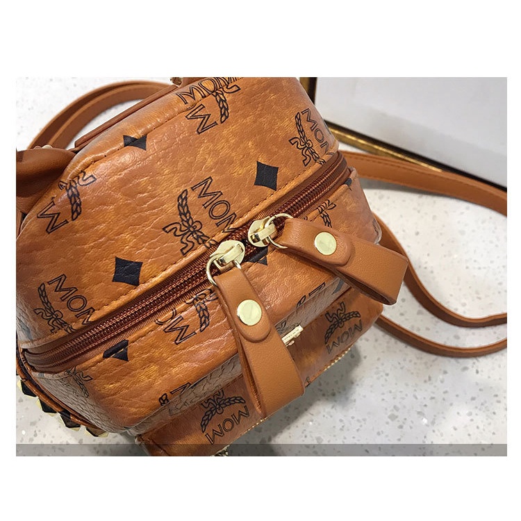 Ba Lô Da Mini Đính Đinh Tán In Chữ Thời Trang Cho Nữ