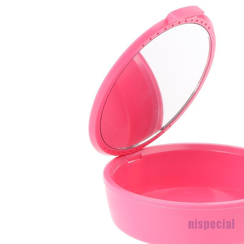 Hộp Đựng Răng Giả Thiết Kế Tiện Lợi