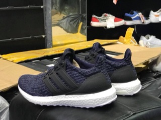 Giày ULTRA BOOST phối màu mới