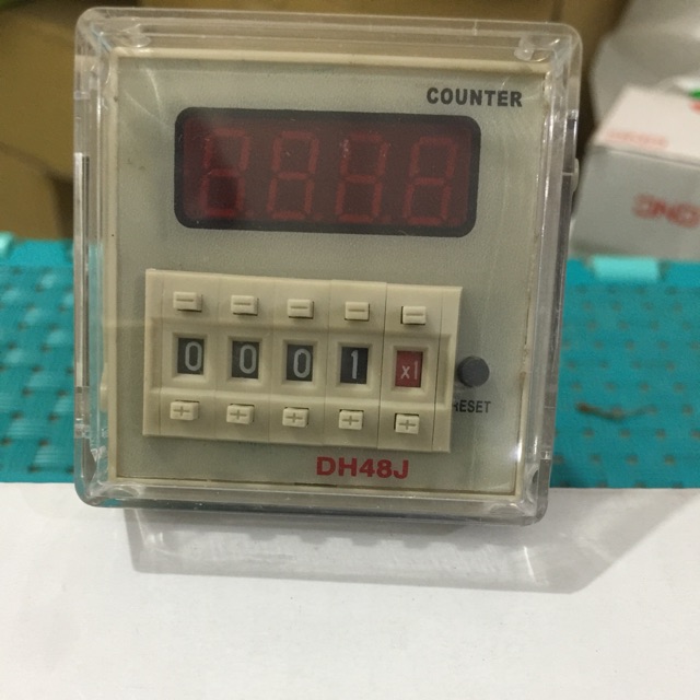 Counter đếm Đồng hồ đếm DH48J-A Omron 11 chân 220V, 12/24V