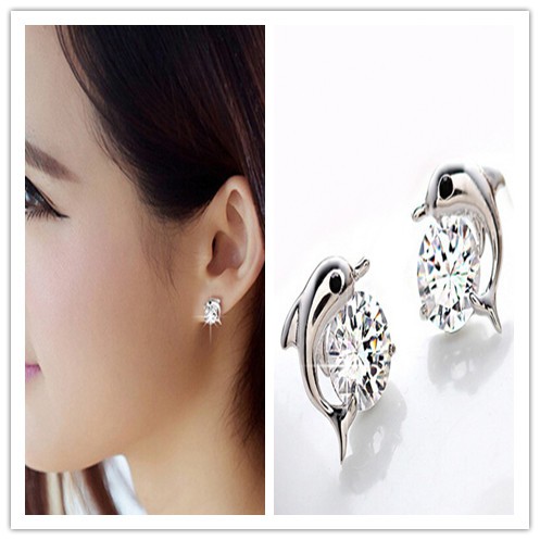 Hoa tai xi bạc mặt hình cá heo cho nữ