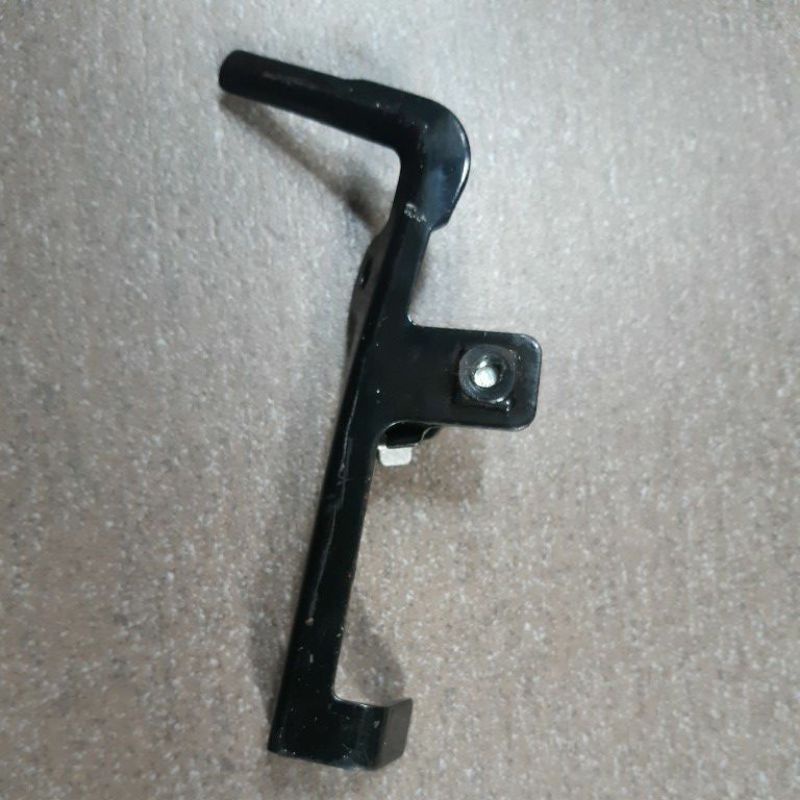 Bát bắt dây dầu xe Wave.