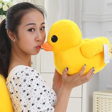 Thú Nhồi Bông Hình Chú Vịt Con Đáng Yêu 20cm