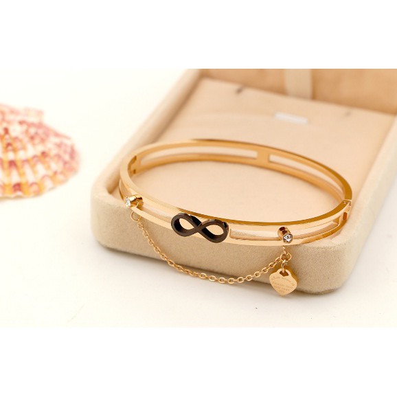 Vòng tay titan còng số 8 Tt147 - không phai màu