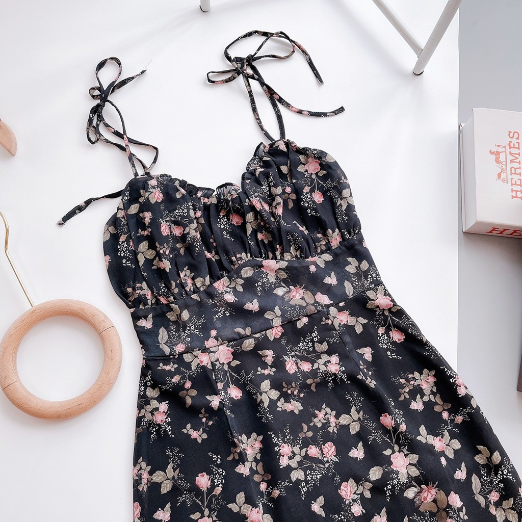 VÁY 2 DÂY NỮ ĐUÔI CÁ HOA HỒNG ĐEN QUYẾN RŨ SANG TRỌNG DK134 | BigBuy360 - bigbuy360.vn