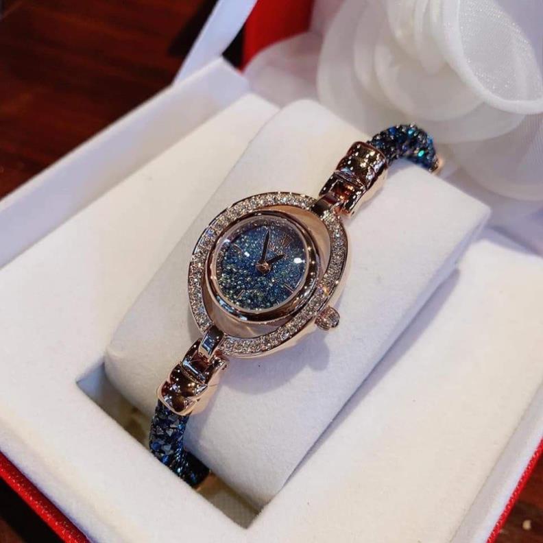 ĐỒNG HỒ NỮ DAVENA DẠNG LẮC DÂY RÚT SIZE 31MM