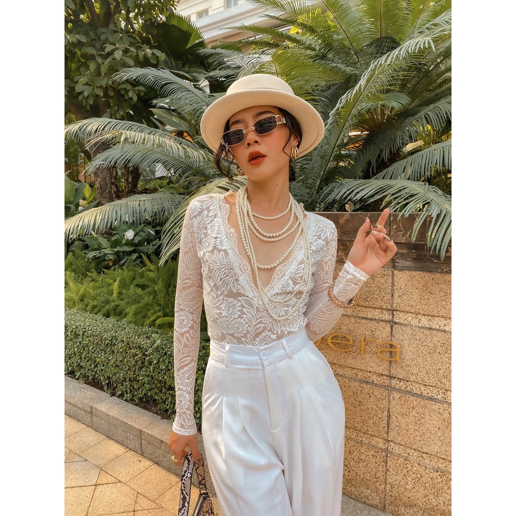 ĐỒ BƠI REN TAY DÀI XẺ NGỰC C02560
