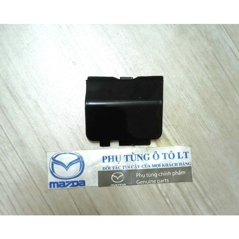 Nắp đậy móc kéo cản sau Mazda 6 2014-2019 xịn