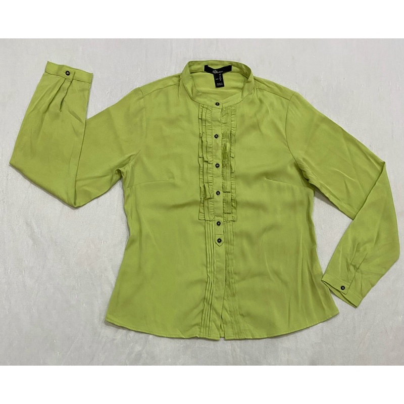 Áo sơ mi voan cổ trụ phối viền bèo màu xanh chuối Ninomaxx (Size S-XL/ Dơ nhẹ) - Thanh lý vnxk