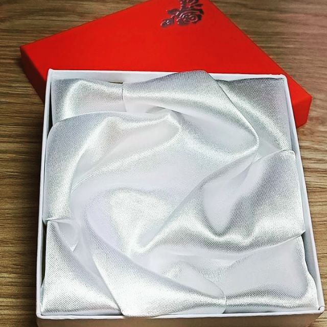 Hộp Hoa Hồng Lụa Đựng Vòng Tay, Phụ Kiện