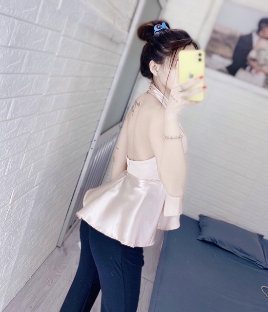 Áo phi lụa cổ yếm tùng xoè chanh xã HÌNH THẬT TRẢI SÀN VÀ MẪU SHOP CHỤP