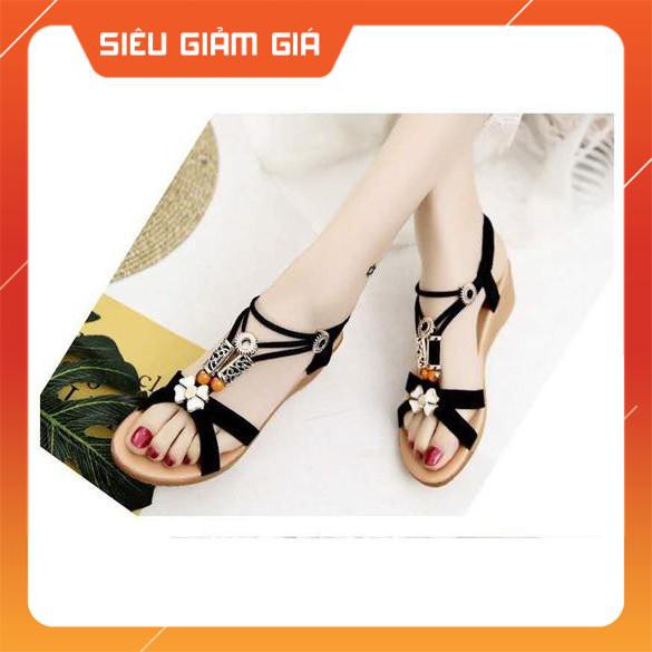 Sandal nữ đế thấp / Dép sandal du lịch