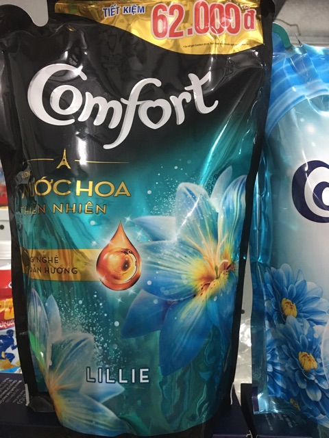 NƯỚC XẢ VẢI COMFORT HƯƠNG BAN MAI 1.8L