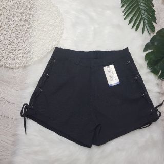 Quần short đan dây