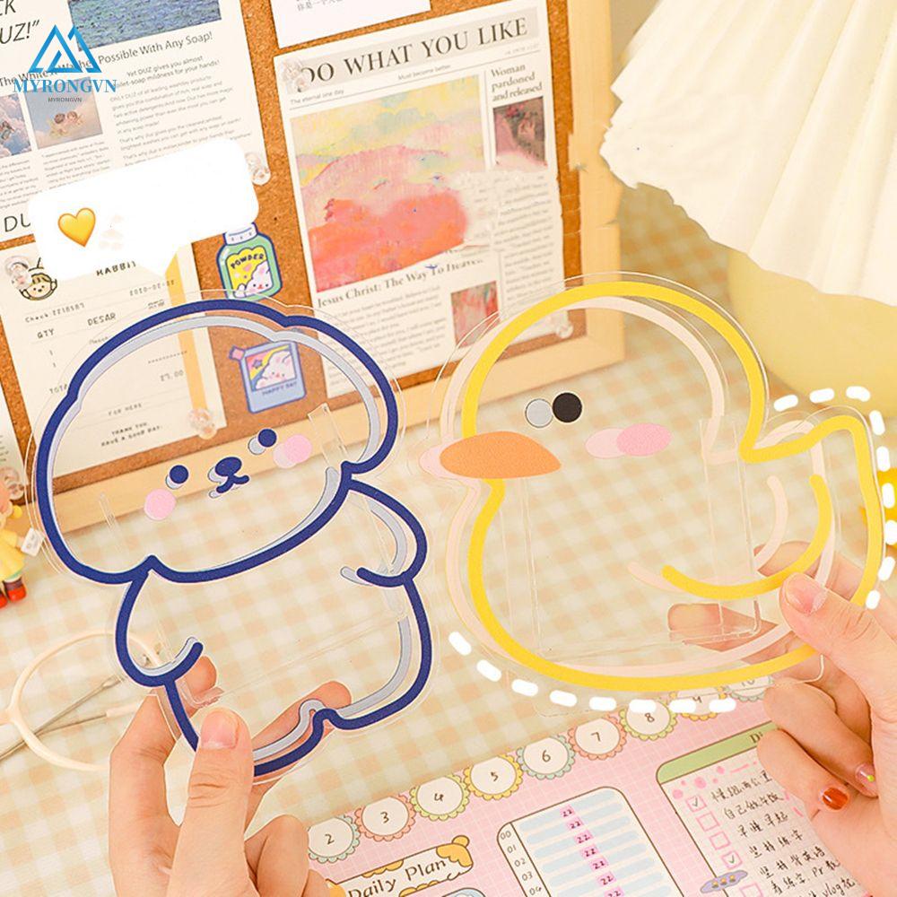 Hộp đựng bút bằng acrylic màu trong suốt họa tiết hoạt hình xinh xắn