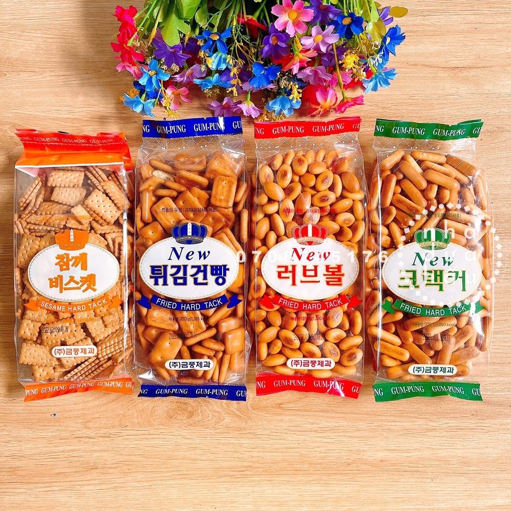 Một gói bánh ăn vặt trẻ em Hàn Quốc - Bánh quy nướng NEW Gum Pung gói 270g có 4 mẫu như hình