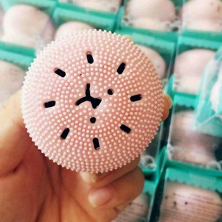 Bạch tuộc rửa và massage mặt kiểu hàn quốc