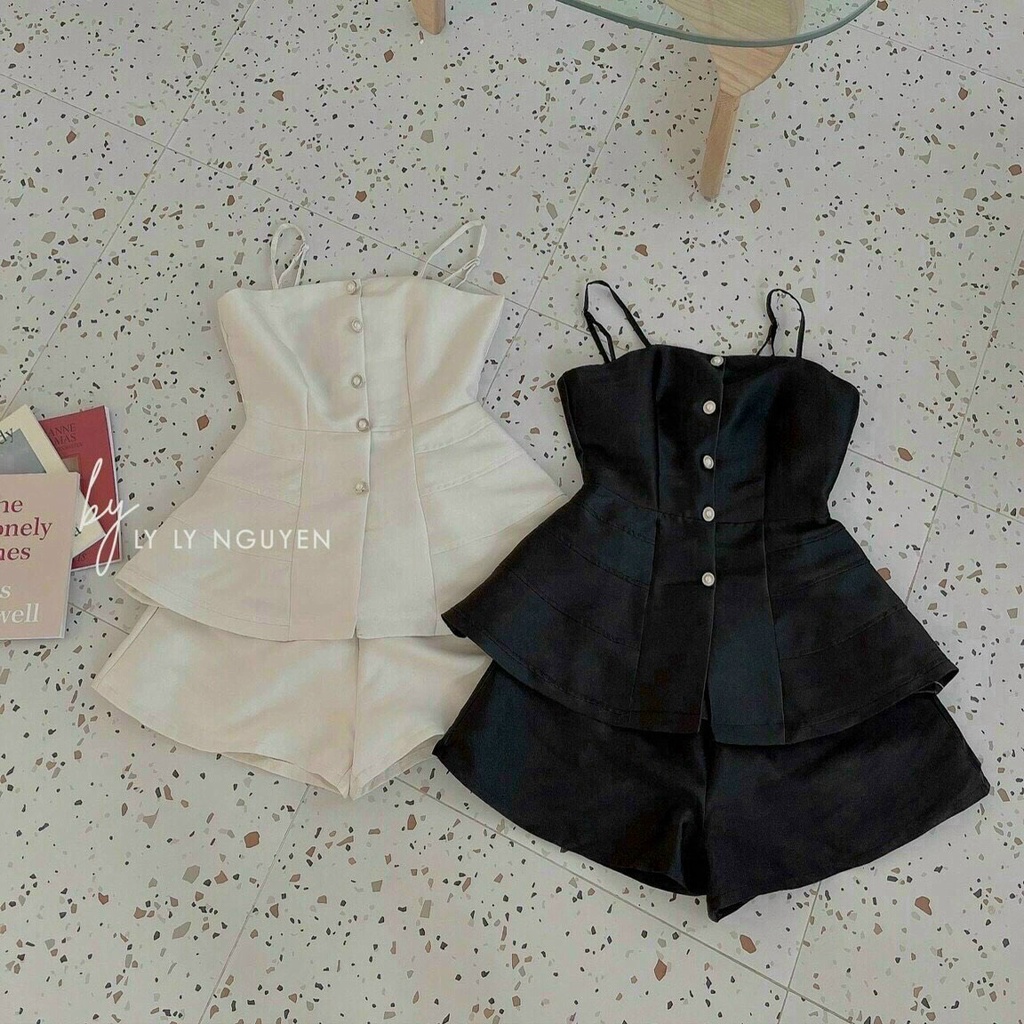 Sét Bộ Thời Trang Nữ - Sét Bộ Tapta 2 Dây Áo Có Đính Nút Mix Quần Short Đùi 2 Màu Trắng -Đen