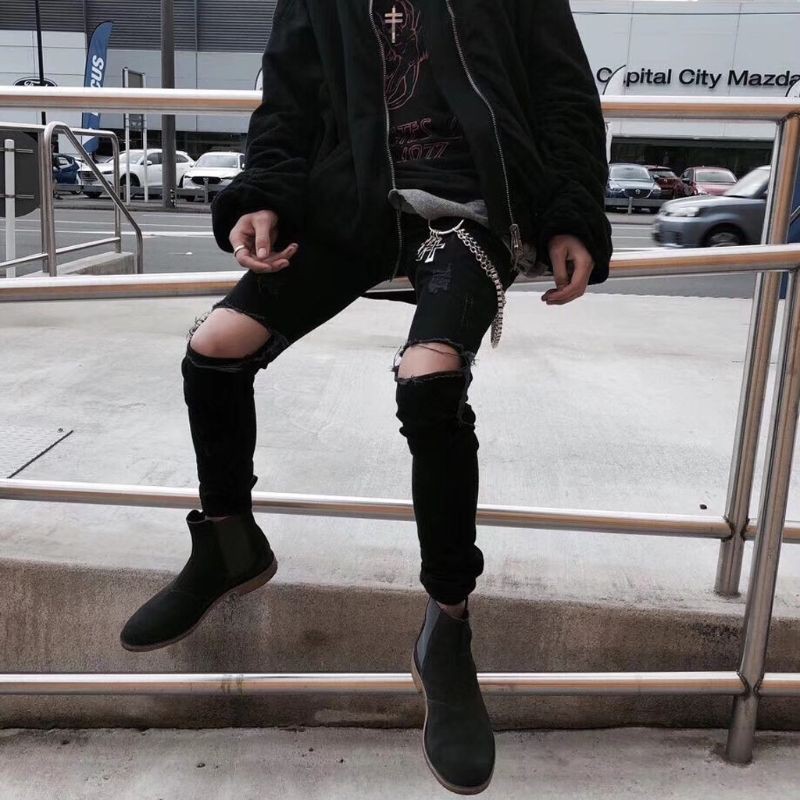 Dây xích dài gắn ví phong cách Punk