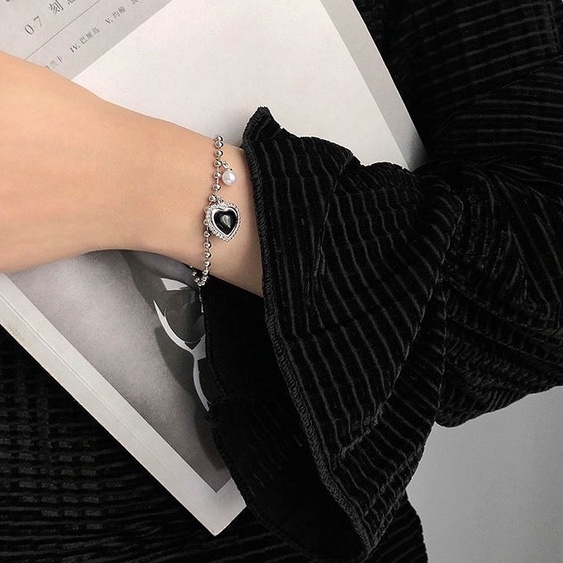 Vòng tay nữ Madeline T31 mặt trái tim đính đá dể thương