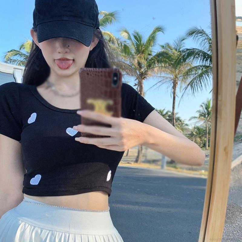Áo Croptop Dệt Kim Tay Ngắn Cổ Tròn In Hình Trái Tim Phong Cách Hàn Quốc Quyến Rũ Cho Nữ | BigBuy360 - bigbuy360.vn