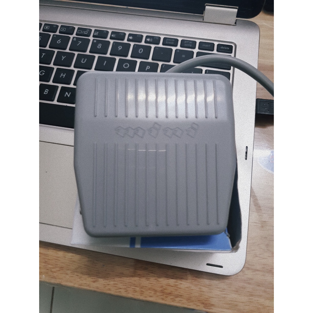 Công tắc bàn đạp TFS-201 / Foot switch TFS-201