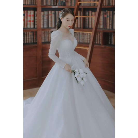 Váy cưới công chúa tùng to