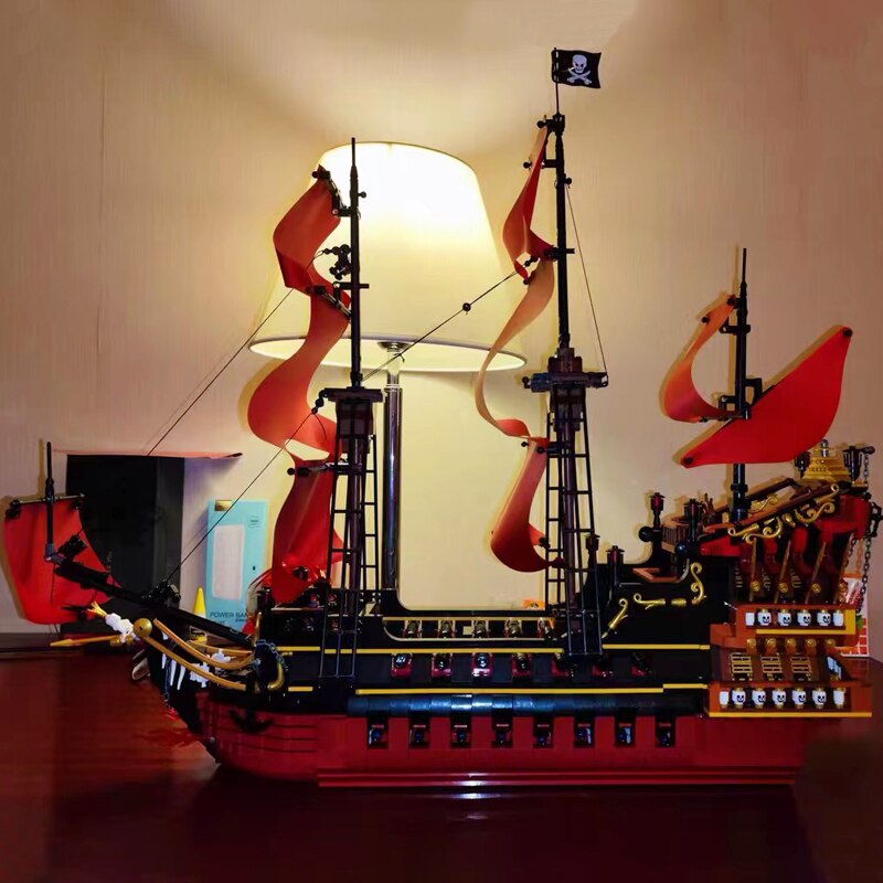 Đồ chơi xếp hình lắp ráp mô hình Ideas Pirate Ship Queen Anne's Revenge Pirate Ship DK6002 Caribbeans Pirate Ship DK6001