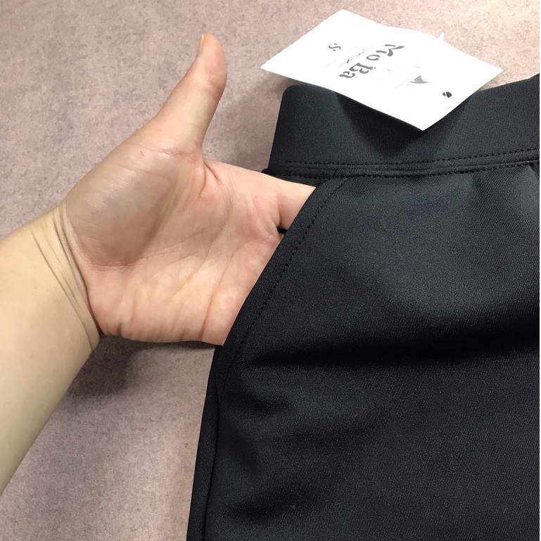 Chân váy chữ A màu đen năng động thoải mái cho nữ hàng VNXK