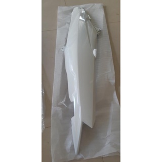 Ốp sườn Sirius trắng Yamaha