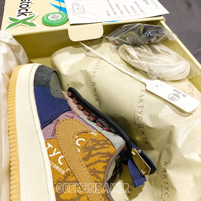 [GeekSneaker] 🔥 Giày Sneaker Nam Nữ Air Force 1 Travis Scott + Stock X | BigBuy360 - bigbuy360.vn