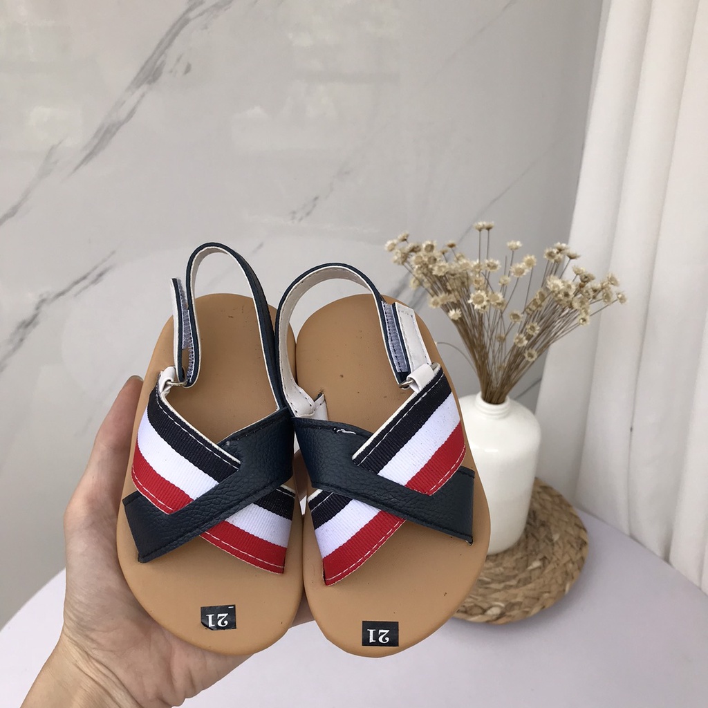 Sẵn Dép Sandal Dép Quai Hậu Quai Chéo Kẻ Phong Cách Thể Thao Cho Bé Trai K072