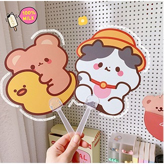 Quạt nhựa cầm tay hoạ tiết cute dễ thương - Gấu Xám