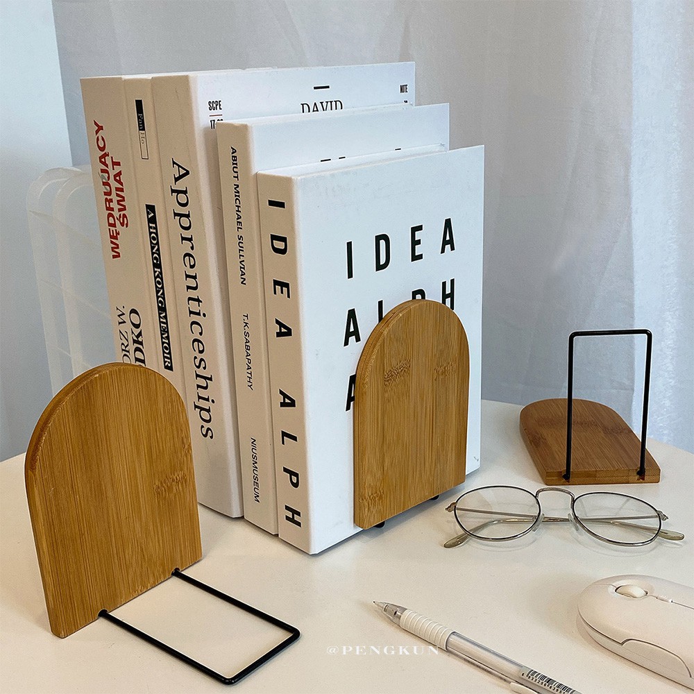 Giá sách bằng gỗ thiết kế sáng tạo