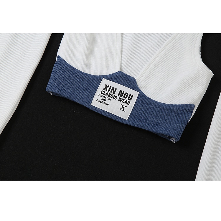 Áo croptop dệt kim sát nách cổ xẻ tà kẻ sọc gợi cảm dành cho nữ