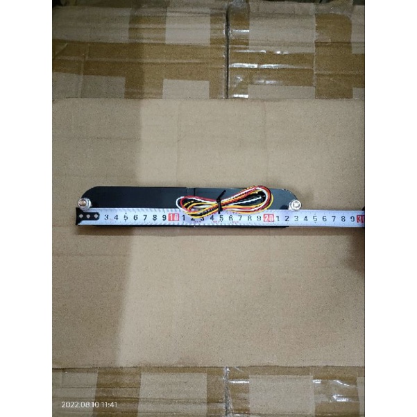 Đèn phanh 3 chế độ 12V và 24V đều xài được, giá 1 cặp