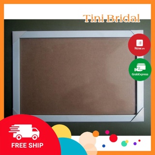 Khung hình 38x50 treo tường chuyên dùng cho tranh ghép hoặc ảnh rửa