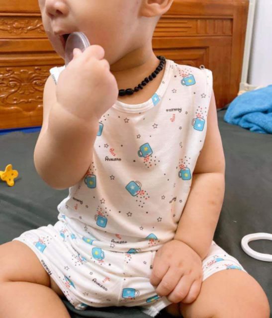 Bộ sát nách Avaler mềm mịn cho bé