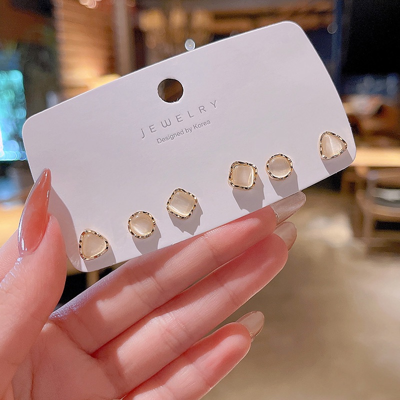 Set Khuyên Tai Nữ Thời Trang Đơn Giản