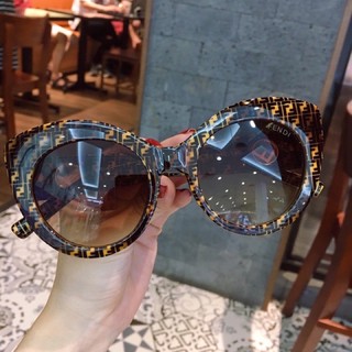 Fendi Mắt Mèo So Hot