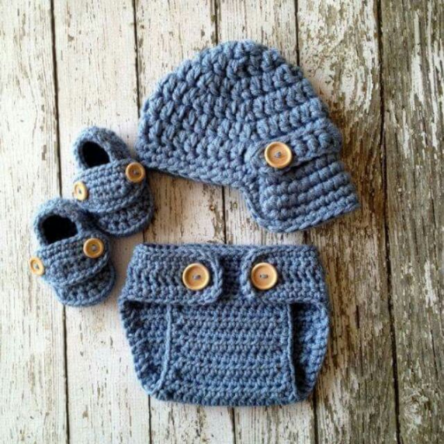Giày , nón , set quần áo len cho baby