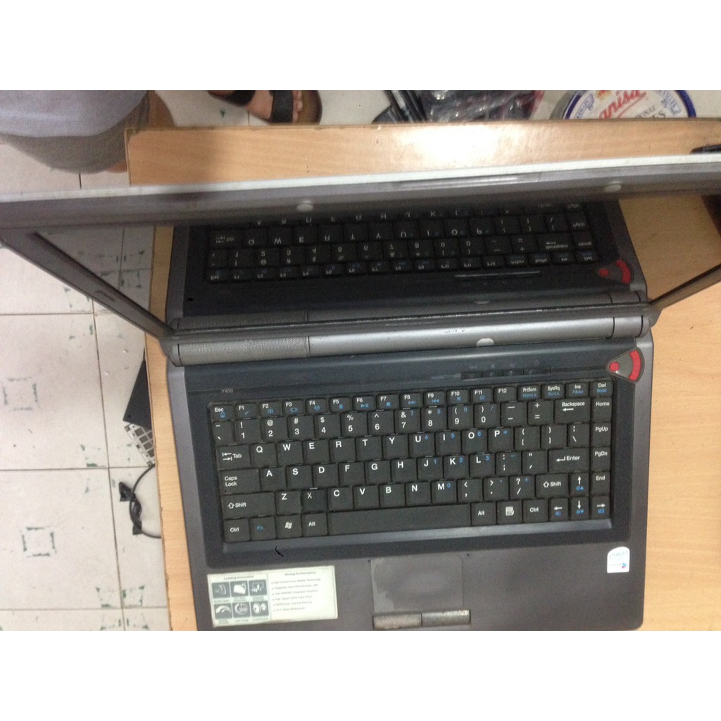 Laptop Cũ Lenovo y400 nguyên bản chíp co 2/ Ram2 2gb/ Ổ 100gb/ Màn 14.1 Wide/ Zin | BigBuy360 - bigbuy360.vn
