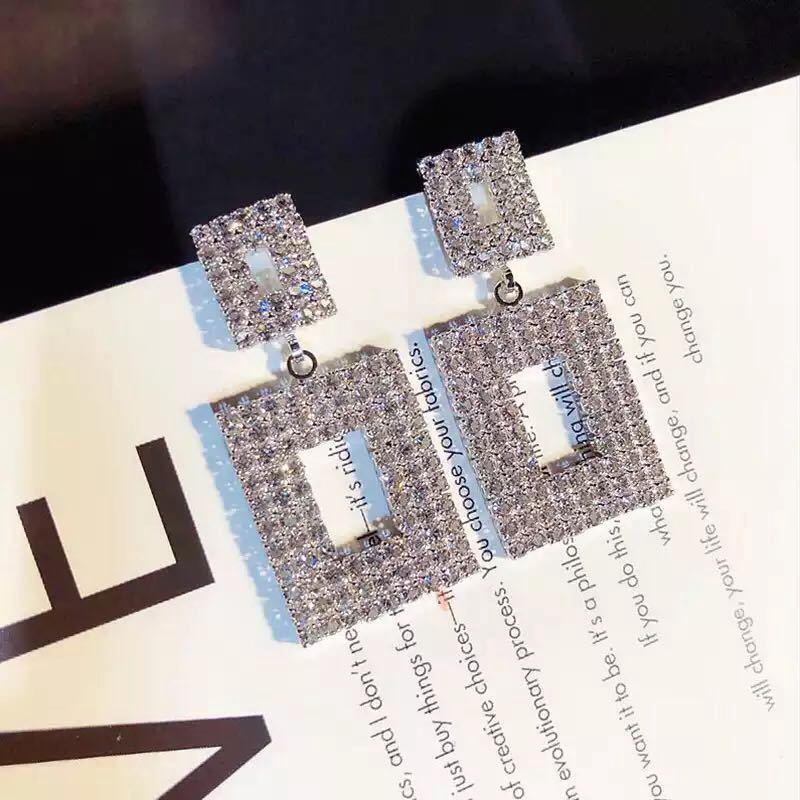 Super flash European square diamond earrings magnified geometric earrings